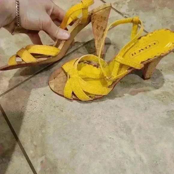 EUC women's Coach heels, sunflower yellow, strappy sandals, sz 7, $50 - Picture 3 of 5